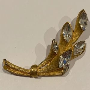 Vintage Jewelry Gold Tone Brooch Kramer